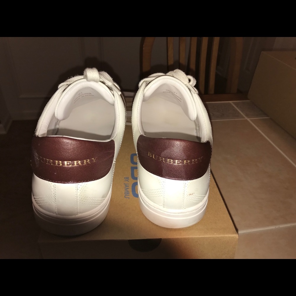 Burberry Sneakers Sz 41 - Picture 4 of 7